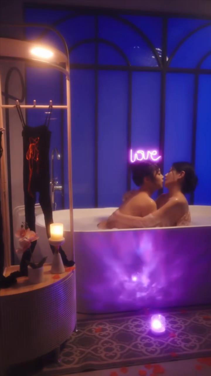 图片[1]-折枝花满衣&加班只为遇见你&单车与校服的约定&她们的时光&书间旧字条&焦糖玛奇朵与你&倾城迷局&星光不负你&月光契约&城市角落的温暖&第五场雨&一路有你&恰逢晴空&杏花春雨&那年夏天不说再见&观堂风&横刀夺爱1&夺走某人的爱（全集）张星颖、邓依灵、陈梓晴-午夜剧场