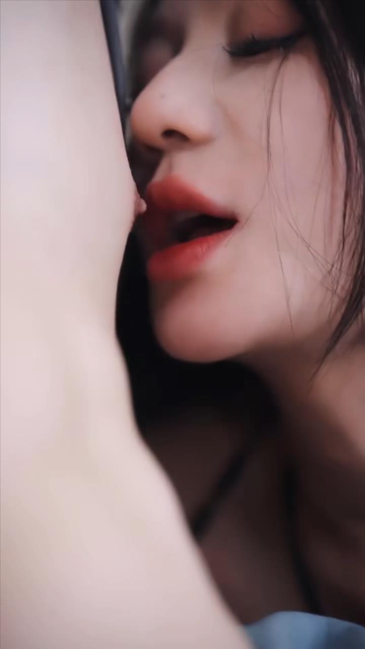 图片[4]-折枝花满衣&加班只为遇见你&单车与校服的约定&她们的时光&书间旧字条&焦糖玛奇朵与你&倾城迷局&星光不负你&月光契约&城市角落的温暖&第五场雨&一路有你&恰逢晴空&杏花春雨&那年夏天不说再见&观堂风&横刀夺爱1&夺走某人的爱（全集）张星颖、邓依灵、陈梓晴-午夜剧场