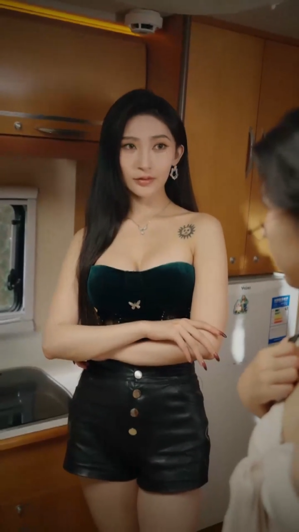 静谧的湖泊&游子吟&十指紧扣听海&荒野穷游&烽火儿女情&春日暖阳$都市迷踪&荒野行动&烟波三月&荒野穷游女&青春节拍&荒事如梦&回家的路灯&荒野穷游秘闻录&勇闯无人之地&荒野穷游秘闻路（全集）王安忆-午夜剧场